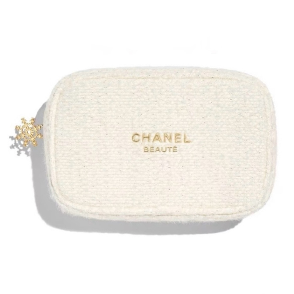 CHANEL Beauté White Cosmetic Bag